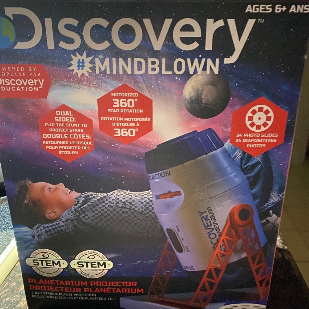 Discovery Space projector for kids